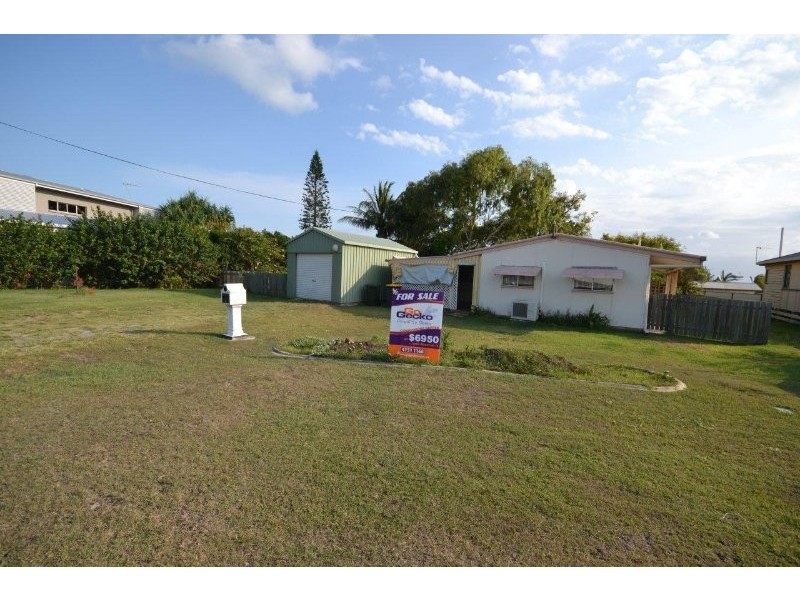 4 Moore Street, Elliott Heads QLD 4670