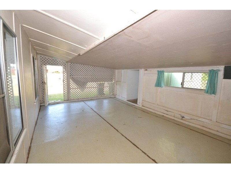 4 Moore Street, Elliott Heads QLD 4670