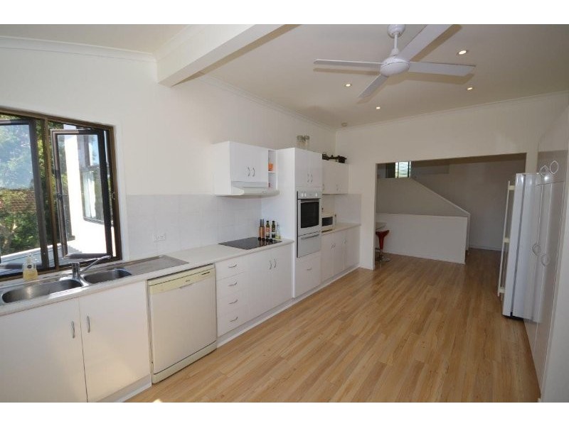 8 Pacific Court, Bargara QLD 4670