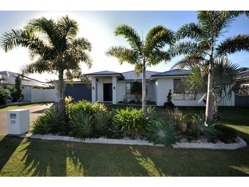 20 Bisdee Street, Coral Cove QLD 4670