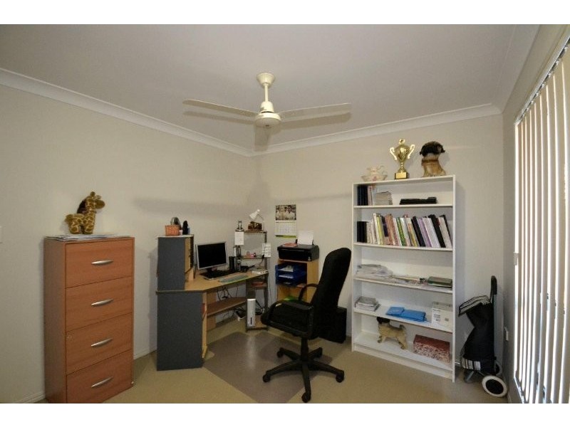 20 Bisdee Street, Coral Cove QLD 4670