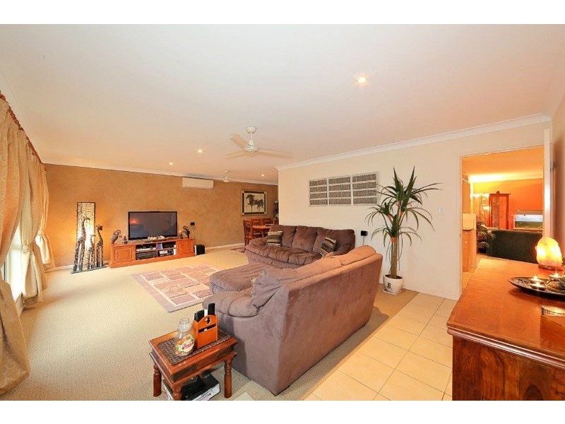 29 Pharlap Parade, Branyan QLD 4670