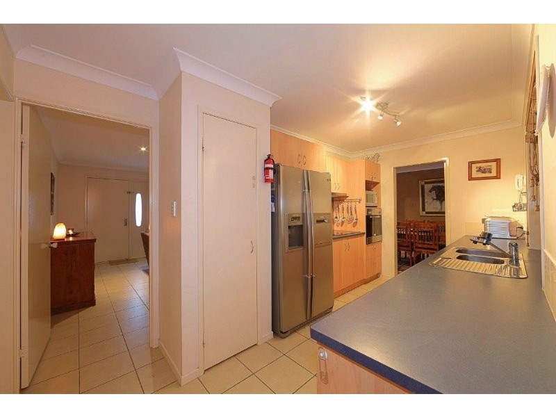 29 Pharlap Parade, Branyan QLD 4670