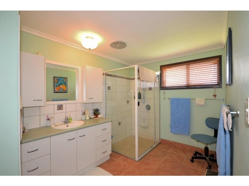 13 Seventy Four Court, Avoca QLD 4670