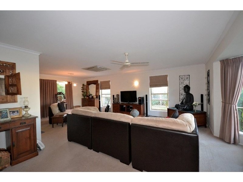 11 Avokahville Avenue, Avoca QLD 4670