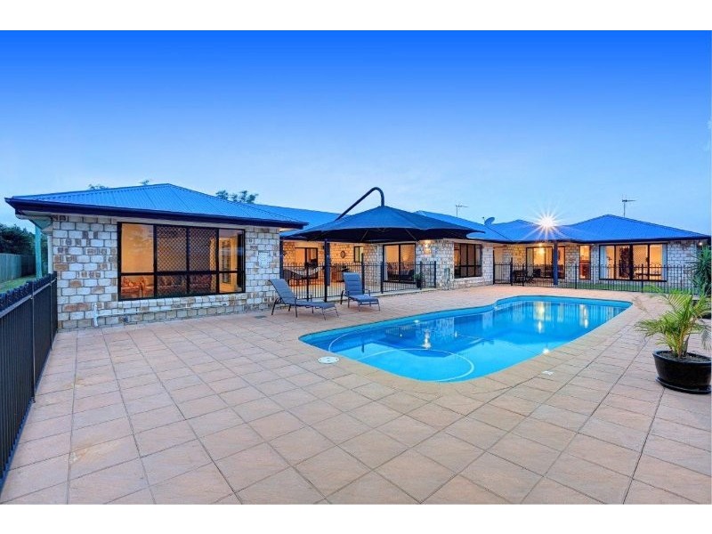 13 Slalom Crescent, Branyan QLD 4670