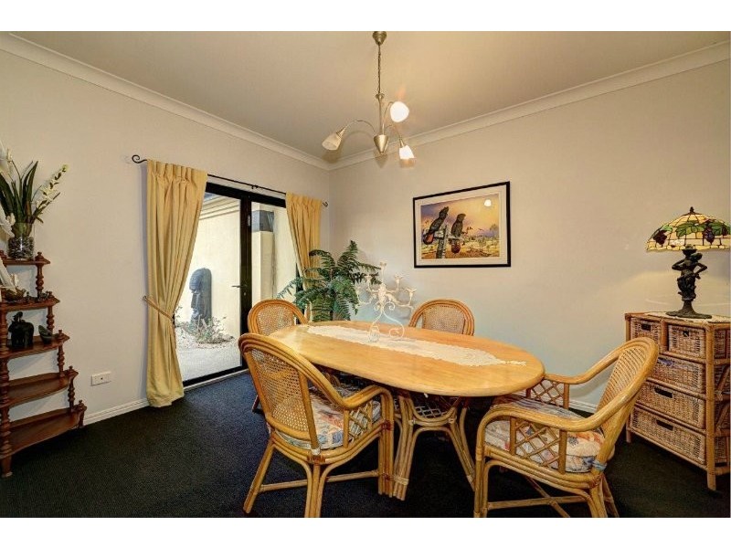 31 Coral Cove Drive, Coral Cove QLD 4670