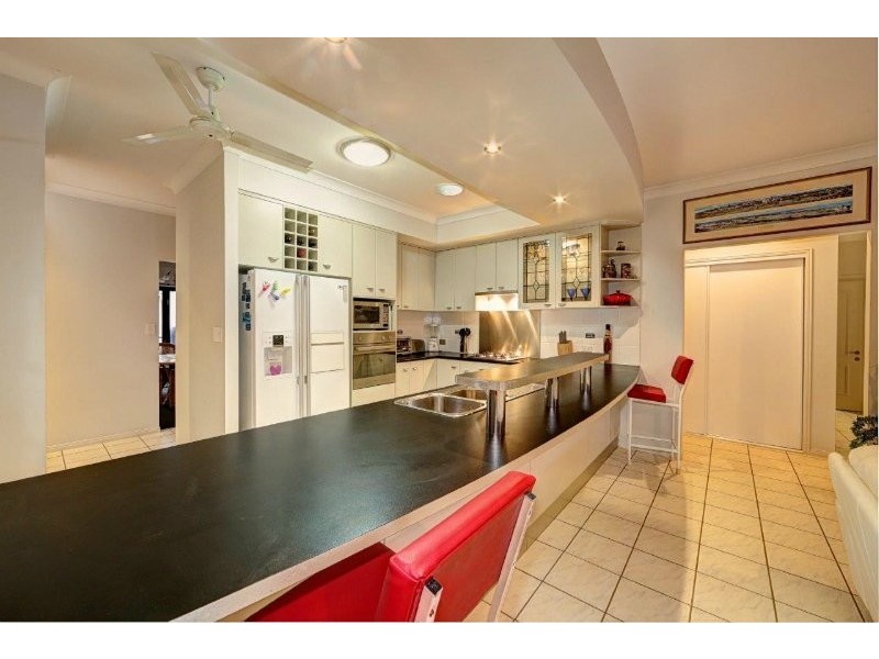 31 Coral Cove Drive, Coral Cove QLD 4670