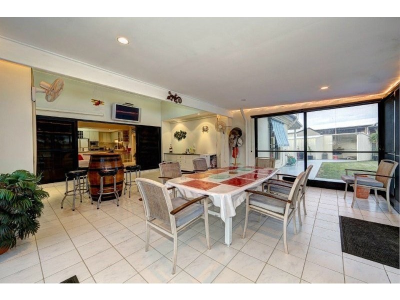 31 Coral Cove Drive, Coral Cove QLD 4670