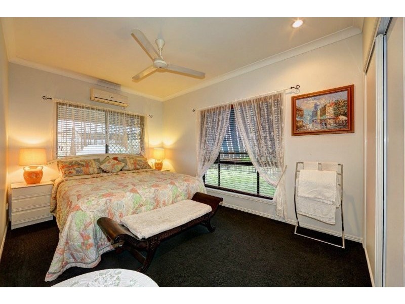 31 Coral Cove Drive, Coral Cove QLD 4670