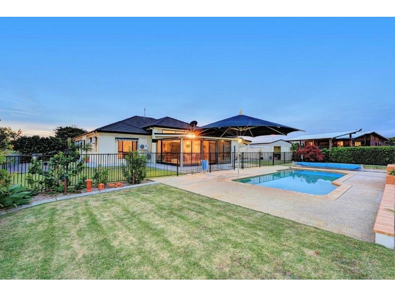 31 Coral Cove Drive, Coral Cove QLD 4670