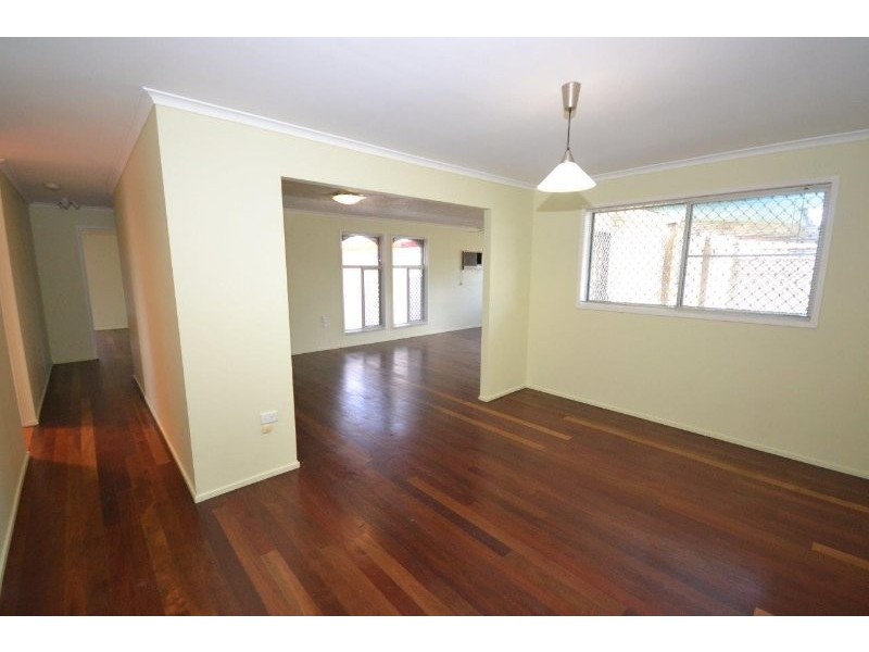 6 Twyford Street, Avoca QLD 4670