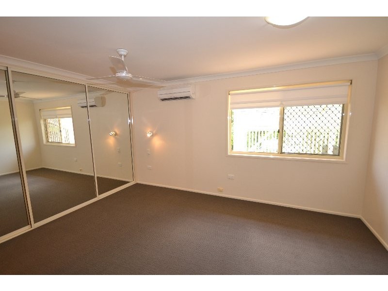 8 Regent Street, Avoca QLD 4670