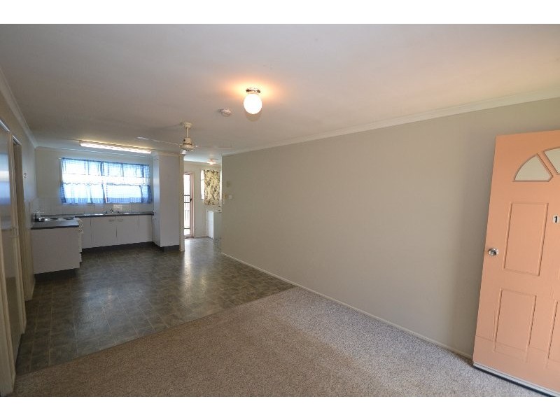 1/99 Gavin Street, Bundaberg North QLD 4670