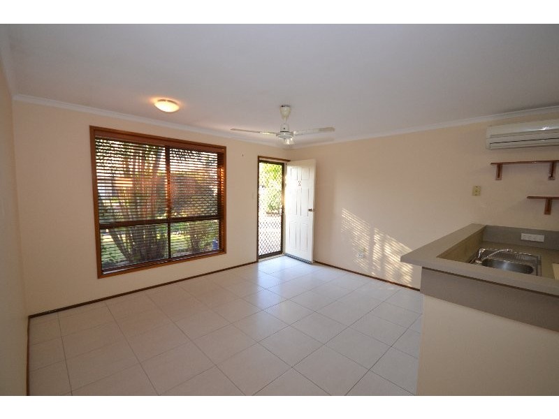 1/18a McLachlan Drive, Avenell Heights QLD 4670