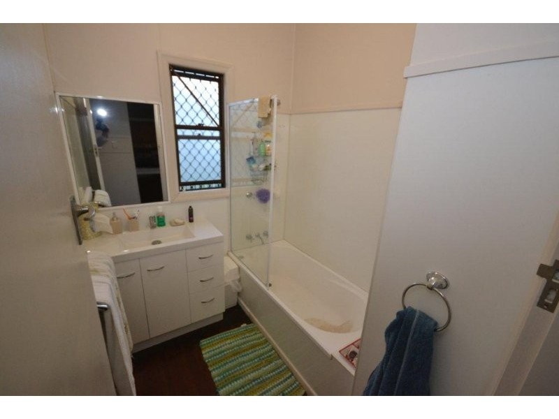 16 Eriksen Street, Svensson Heights QLD 4670