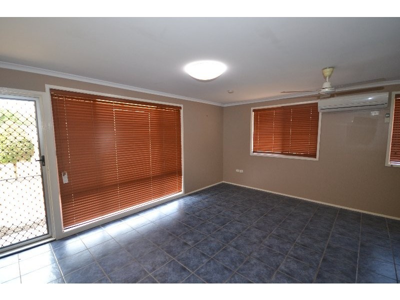 22 McLachlan Drive, Avenell Heights QLD 4670