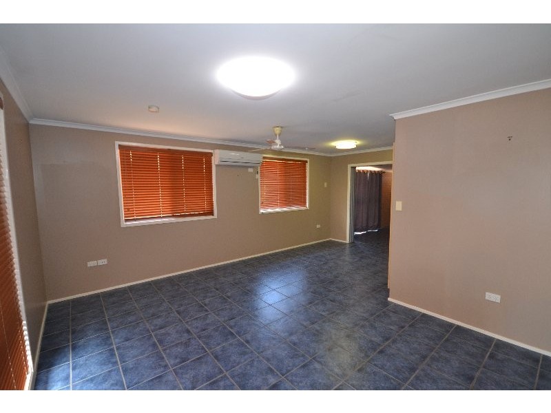 22 McLachlan Drive, Avenell Heights QLD 4670