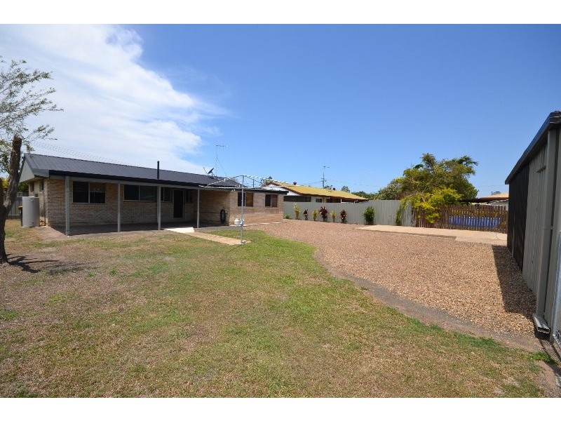 22 McLachlan Drive, Avenell Heights QLD 4670