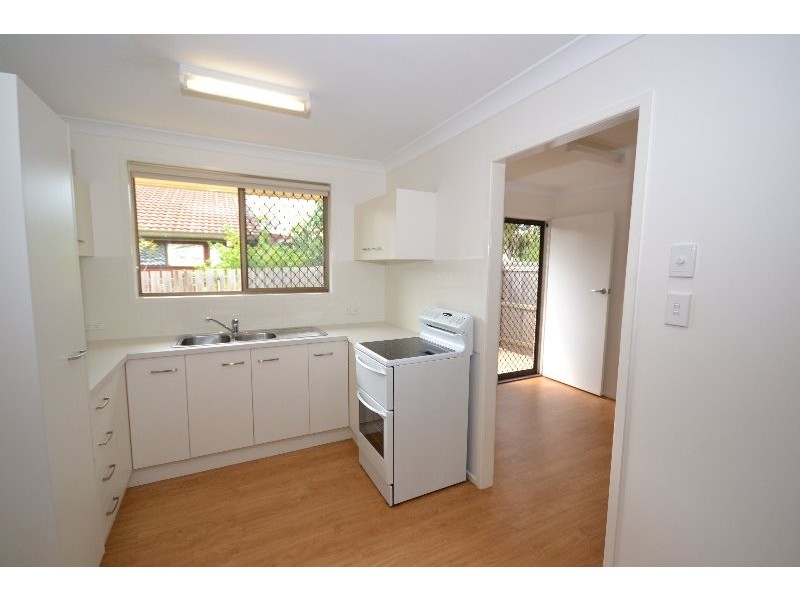 2/50 Holland Street, Bargara QLD 4670