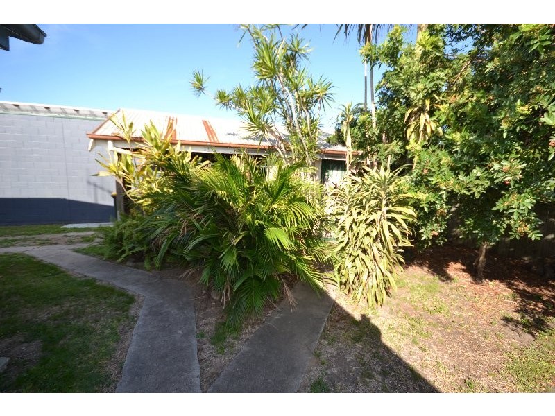 2 Kent Street, Bundaberg East QLD 4670