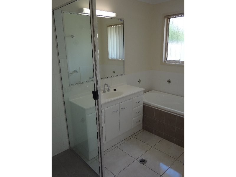 6A Glenmorris Street, Walkervale QLD 4670