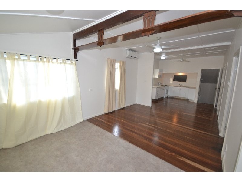 18 Collins Street, Bundaberg East QLD 4670