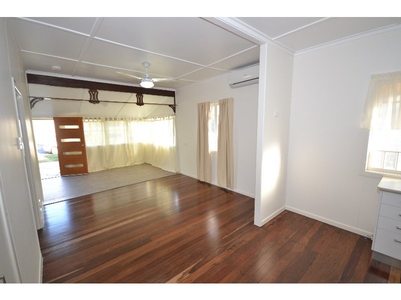 18 Collins Street, Bundaberg East QLD 4670