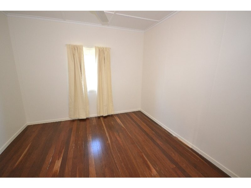18 Collins Street, Bundaberg East QLD 4670