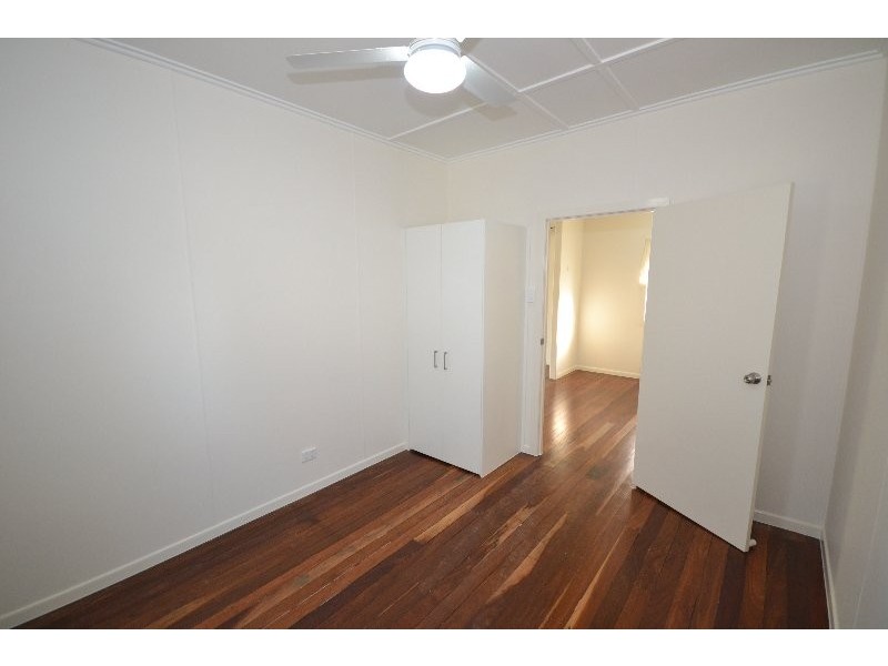 18 Collins Street, Bundaberg East QLD 4670