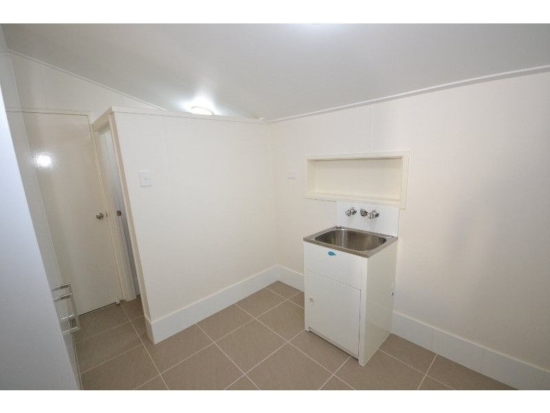 18 Collins Street, Bundaberg East QLD 4670