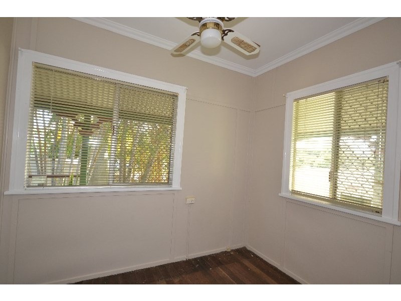 69 Water Street, Walkervale QLD 4670