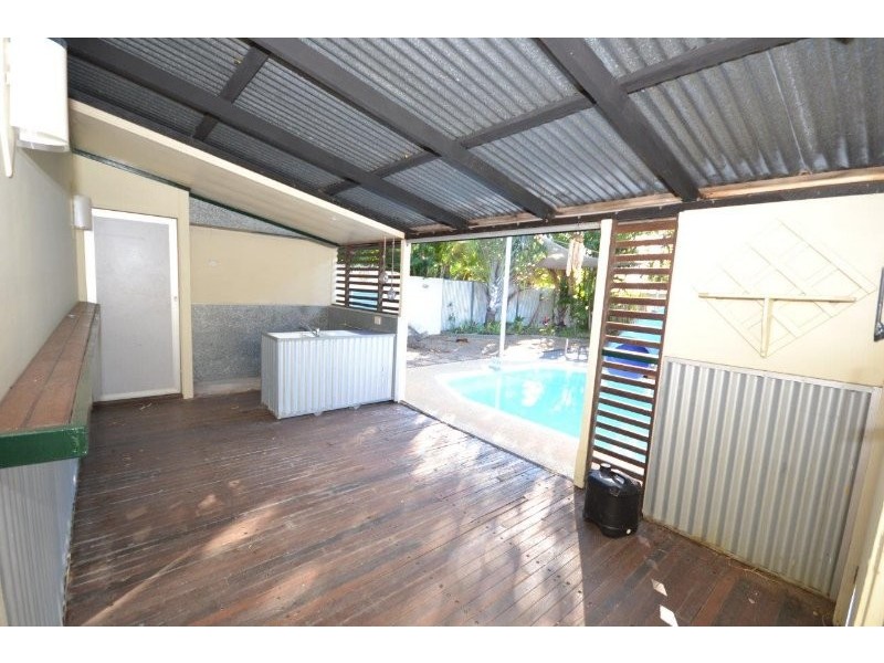 69 Water Street, Walkervale QLD 4670