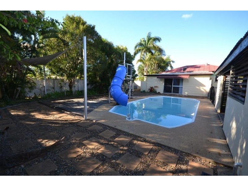 69 Water Street, Walkervale QLD 4670