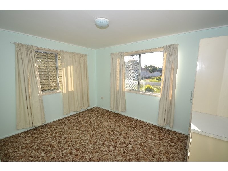 1 / 8 Logan Street, Norville QLD 4670