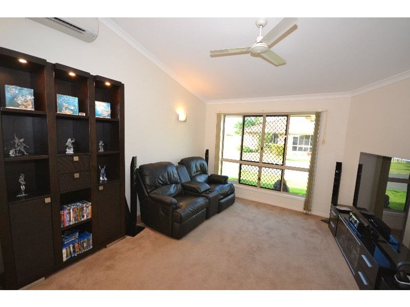 10 / 45 Thabeban Street, Avenell Heights QLD 4670