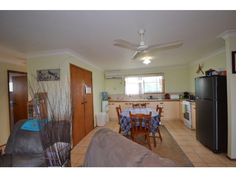 17 Welch Street, Elliott Heads QLD 4670