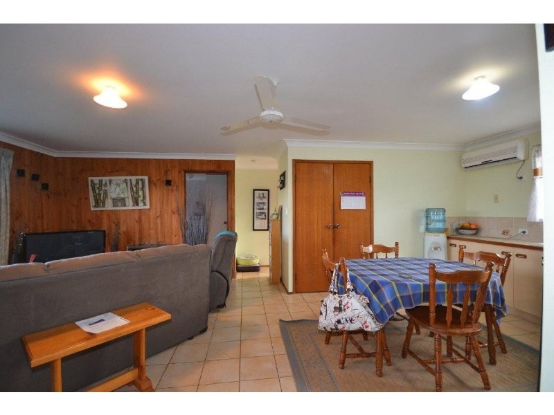 17 Welch Street, Elliott Heads QLD 4670