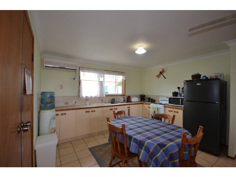 17 Welch Street, Elliott Heads QLD 4670