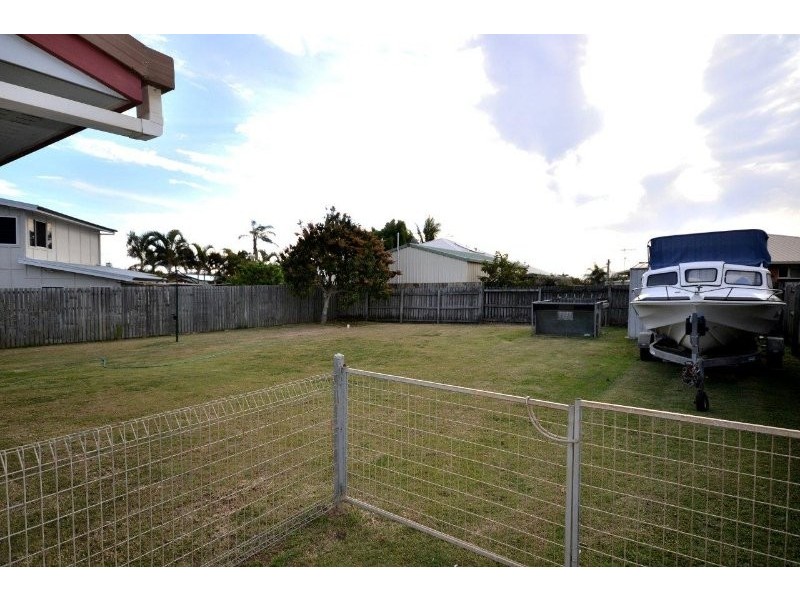 17 Welch Street, Elliott Heads QLD 4670