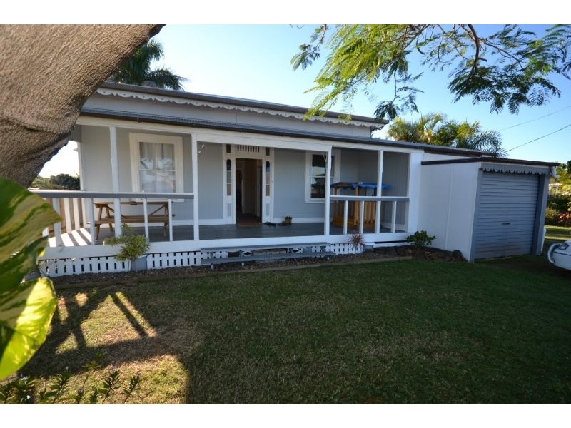 88 Welch Street, Elliott Heads QLD 4670