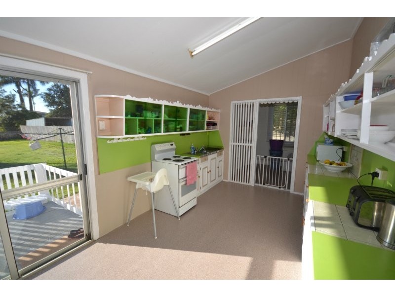 88 Welch Street, Elliott Heads QLD 4670