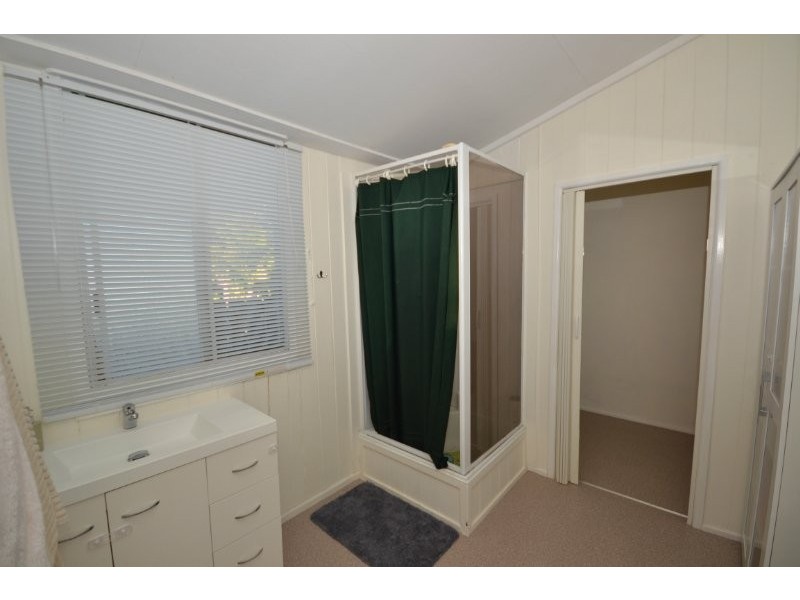 88 Welch Street, Elliott Heads QLD 4670