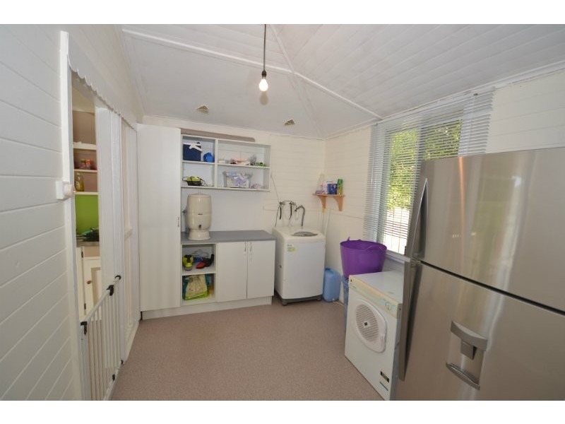 88 Welch Street, Elliott Heads QLD 4670