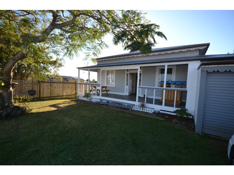 88 Welch Street, Elliott Heads QLD 4670