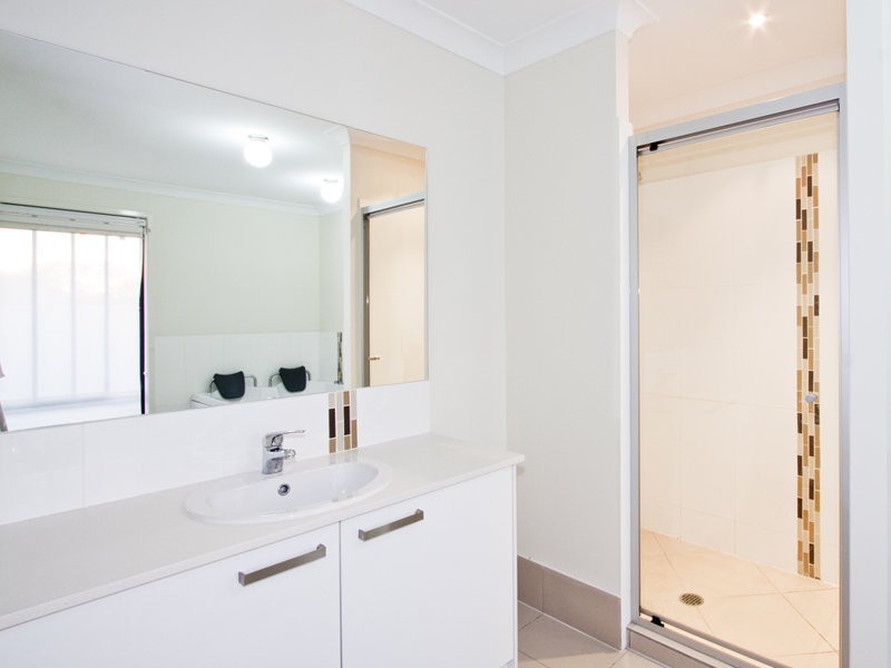 13 Stavewood Street, Meridan Plains QLD 4551