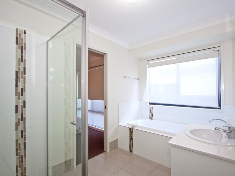 13 Stavewood Street, Meridan Plains QLD 4551