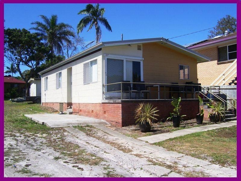27 Macdonald Street, Dicky Beach QLD 4551