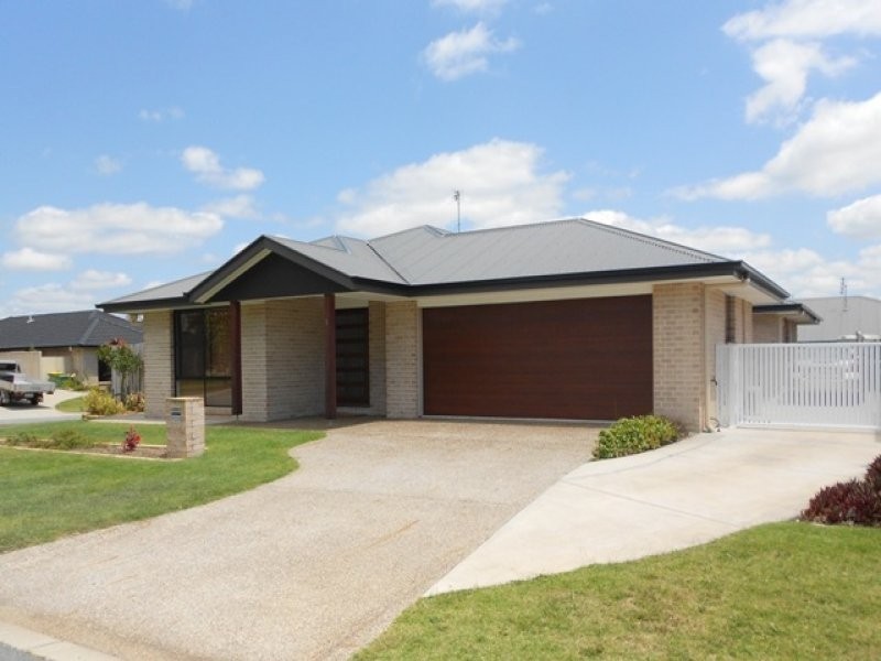 1 Kingsview Court, Little Mountain QLD 4551