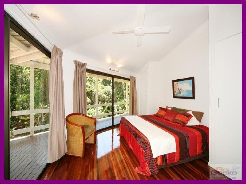 1 Tallgum Avenue, Eumundi QLD 4562